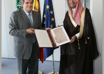 Minister Al Hogail Discusses Cooperation and Expertise Exchange with Spain’s Housing, Digital Transformation Ministers