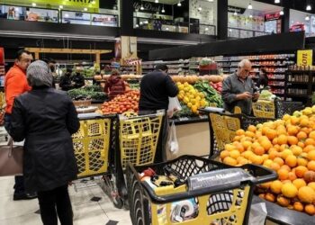 epa08294823 Citizens shopping at Spinneys supermarket in Beirut, Lebanon, 14 March 2020. Lebanese authorities ordered the closure of restaurants, nightclubs, coffee shops and bars as part of the preventive measures against the ongoing coronavirus pandemic, and it is expected to close Beirut airport and all border crossings with Syria at the beginning of next week. According to reports, Lebanon registered its third death from the COVID-19 disease caused by the SARS-CoV-2 coronavirus on 12 March, while the number of confirmed cases had jumped to 93 today.  EPA/NABIL MOUNZER