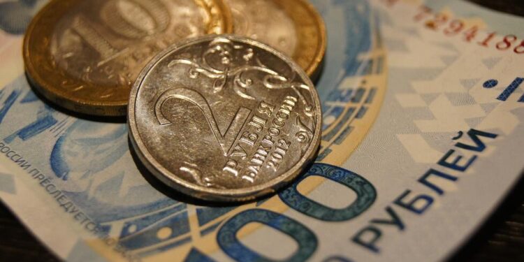 Russia’s Central Bank sets ruble exchange rate against major currencies
